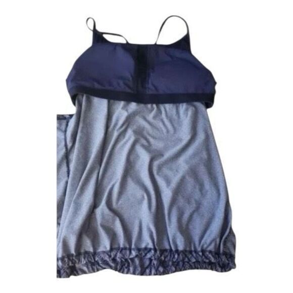 Fabletics Built In Bra Active Tank Top Size M Gray Aztec Patterned Workout - Picture 7 of 12